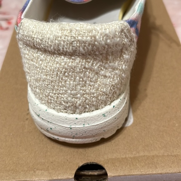 Hey Dude Wendy Rose Candy Tie Dye NWT ATTACHED - Picture 6 of 10